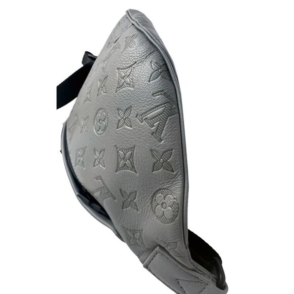 LV Discovery Bum Bag - Monogram Shadow - Picture 5 of 8